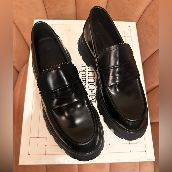 Alexander McQueen black loafers Size 8.5 - Picture 4 of 13
